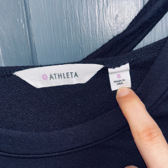 Athleta Black Women's Oversized Flowy Long Sleeve Criss Cross Cut Shirt Size S - Picture 4 of 6